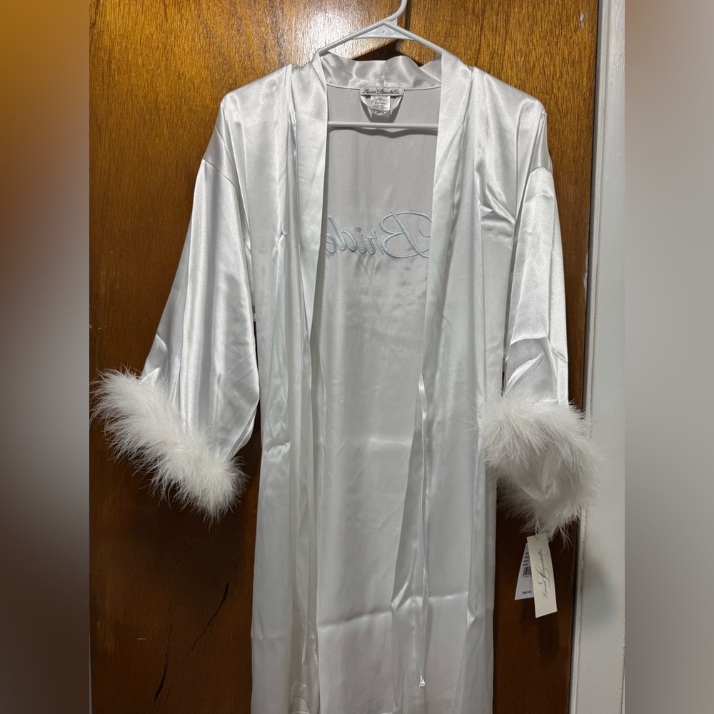 Women's Linea Donatella Robe Ivory Bride Feather Trim Size S/M